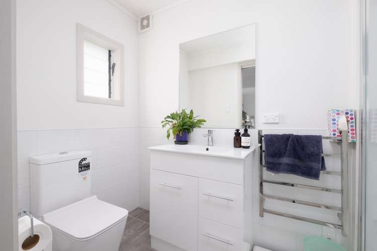 32 Marlborough Avenue Glenfield_11