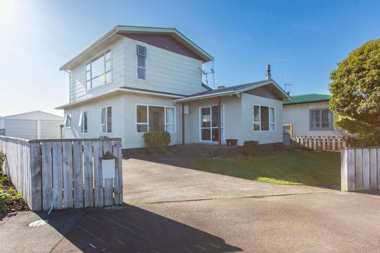 45 Christian Street Dannevirke_18