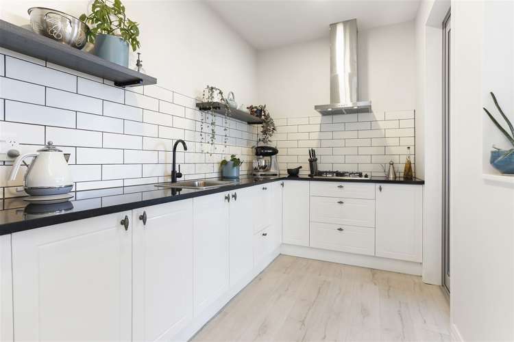 33 Cassidy Drive Orewa_10