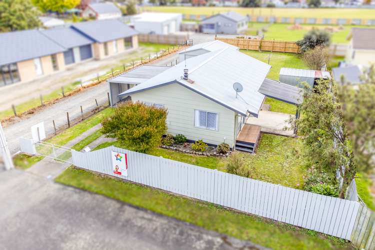 23 River Road Masterton_25