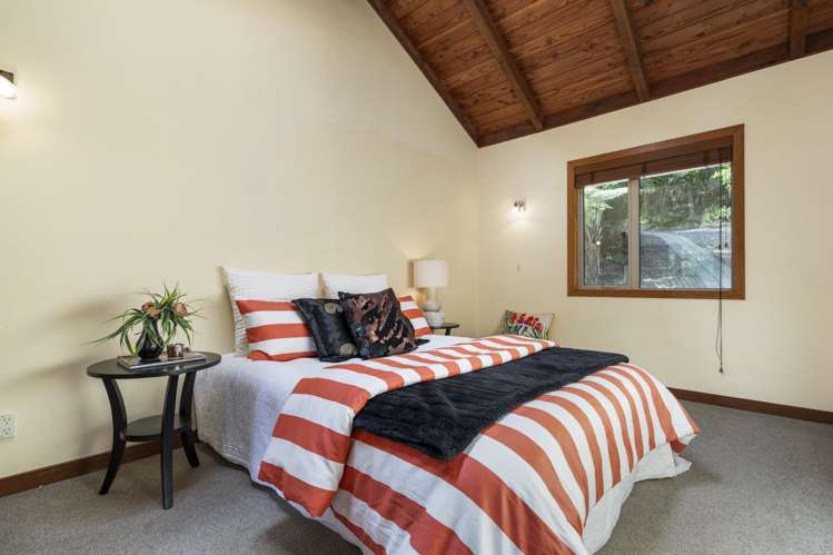 191 Scenic Drive Titirangi_11