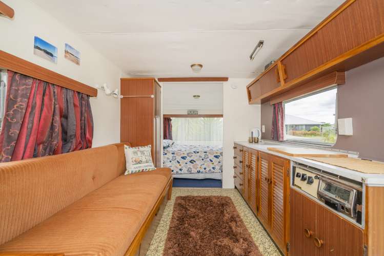 27 Motukorure Parade Cooks Beach_9