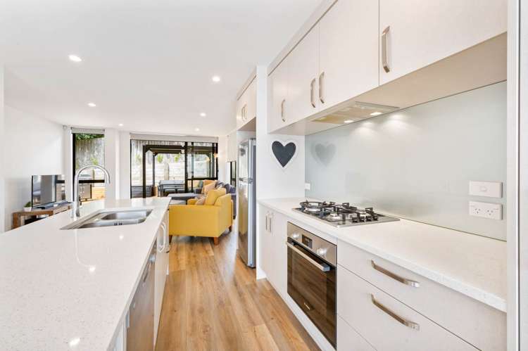 62 Seafarer Crescent Stanmore Bay_8