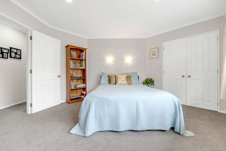 21 John Brooke Crescent East Tamaki Heights_13