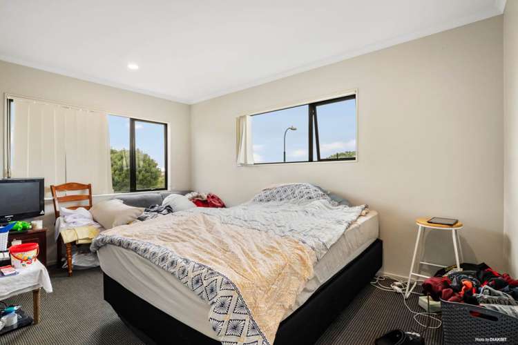 26 Waldos Way Mangere_11