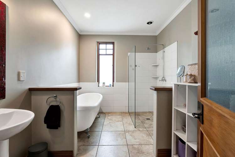 1248 Egmont Road Egmont Village_10