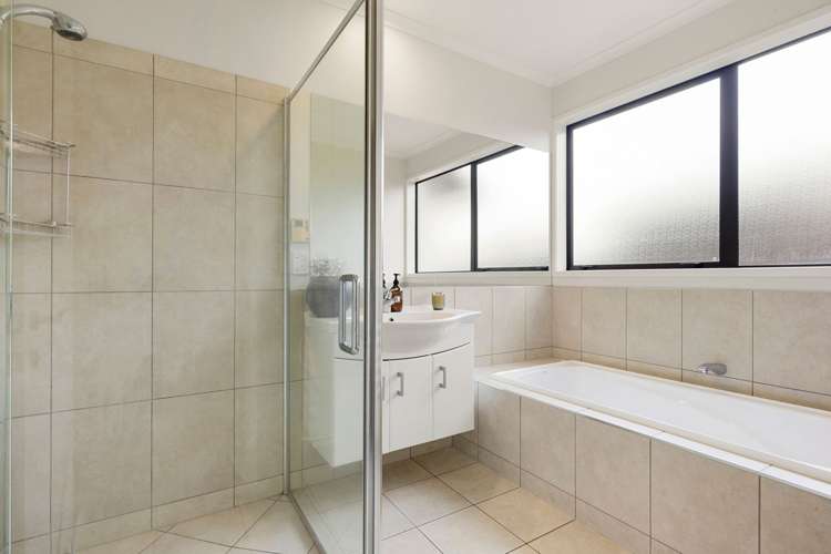 53 Barrington Drive Huntington_31