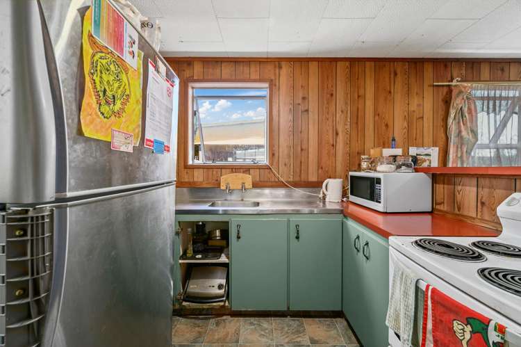 139 Pine Drive Murupara_5