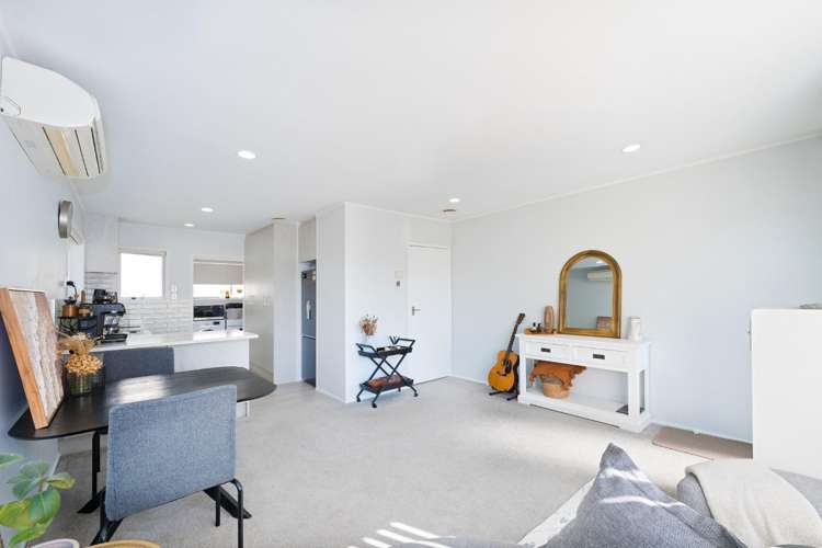 29B Archers Road 1614_2