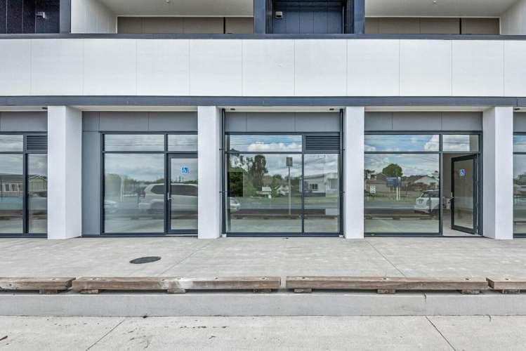 4/1064-1068 Coatesville Riverhead Highway Riverhead_9