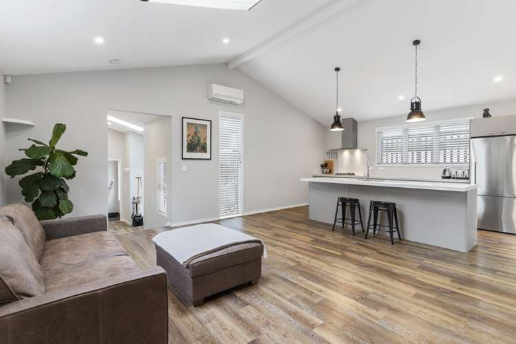 35b Taurus Crescent Beach Haven_6