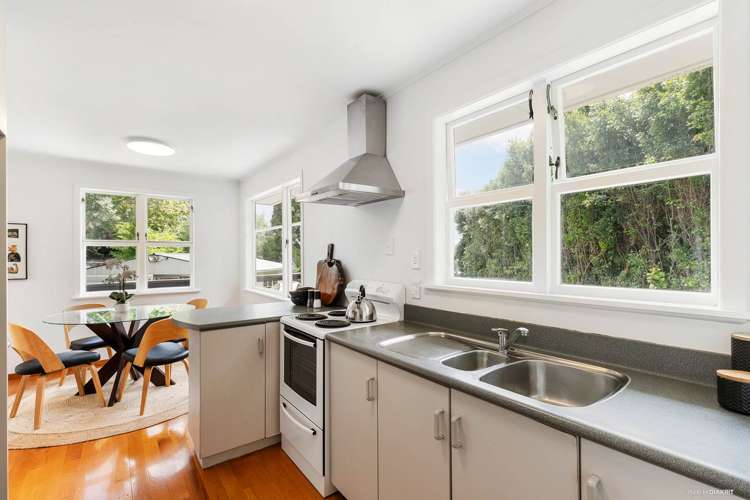 14 Royal View Road Te Atatu South_5