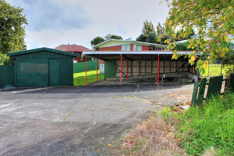 102 Titirangi Road New Lynn_19