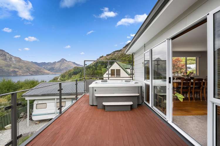 2 Evergreen Place Sunshine Bay_26