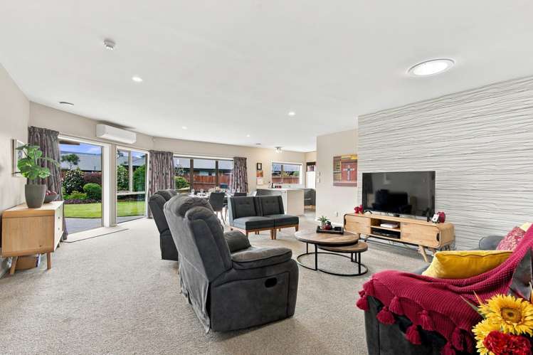 4 Montego Close Shirley_5