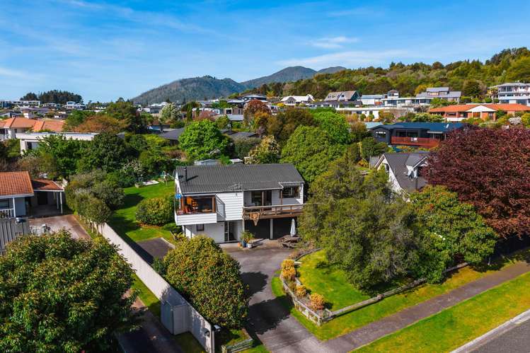 64 Shepherd Road Waipahihi_21