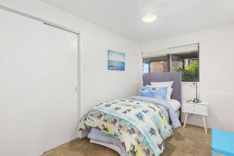 29 Saint Annes Crescent Wattle Downs_18