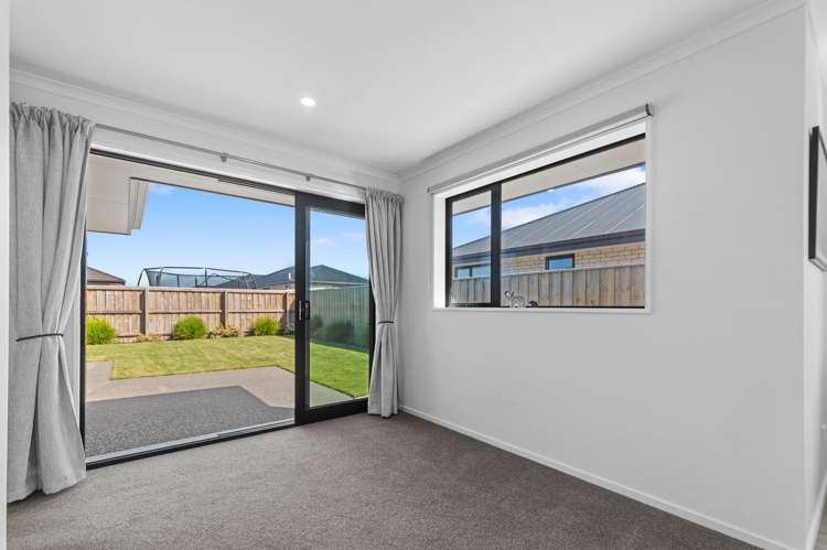 21 Chambers Avenue Woodend_11