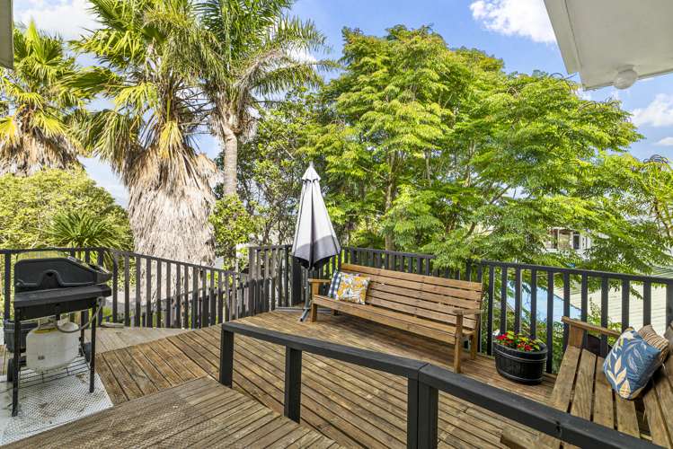 2 Melandra Road Stanmore Bay_16