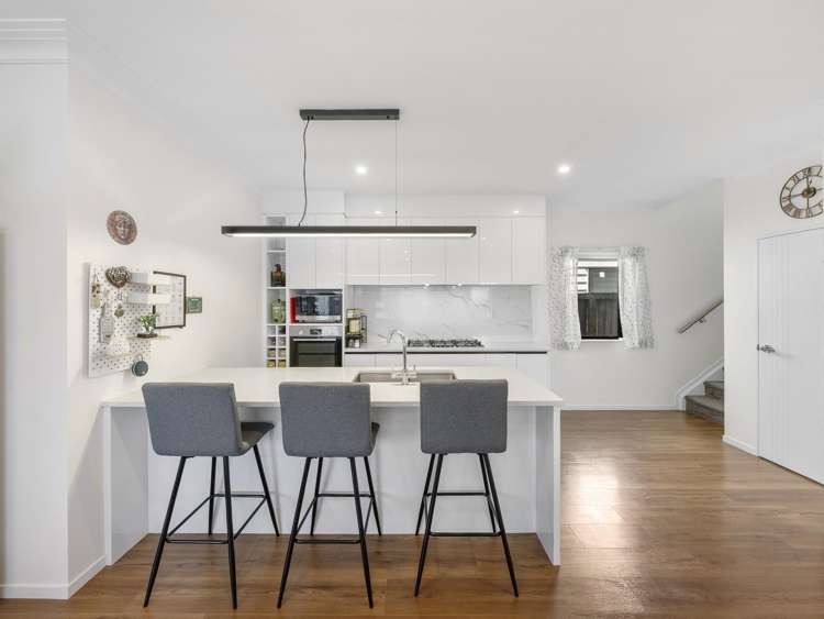 11 Friesian Drive Mangere_5