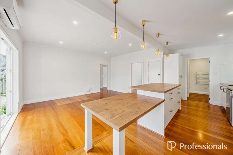 2/6 Pohutukawa Street Woburn_10