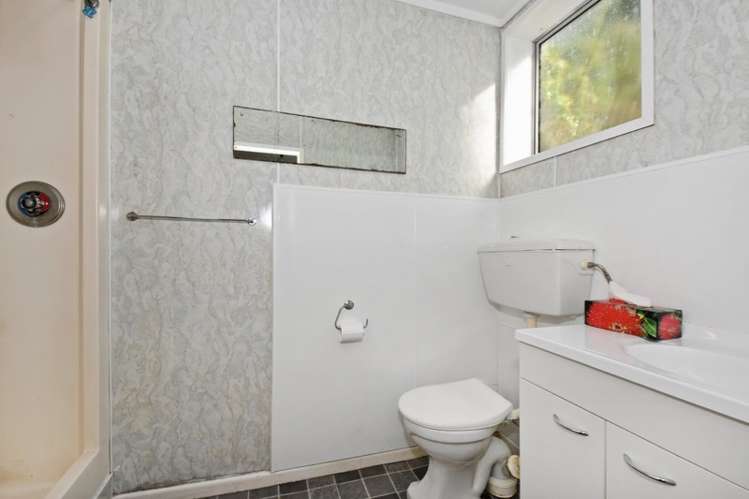 36 Mcmillan Avenue Kamo_16