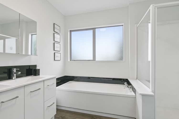 2/46 Maupuia Road Miramar_16