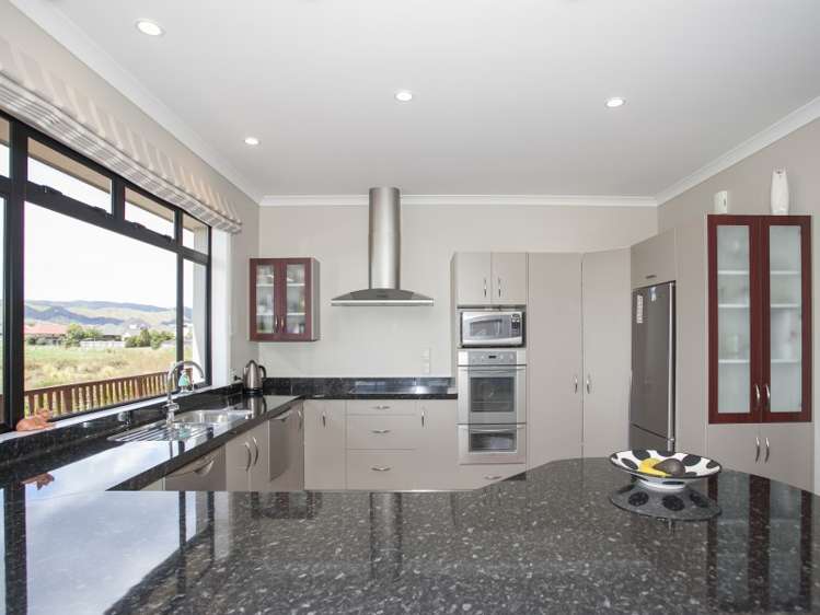 18 Johnstone Drive Fitzherbert_5