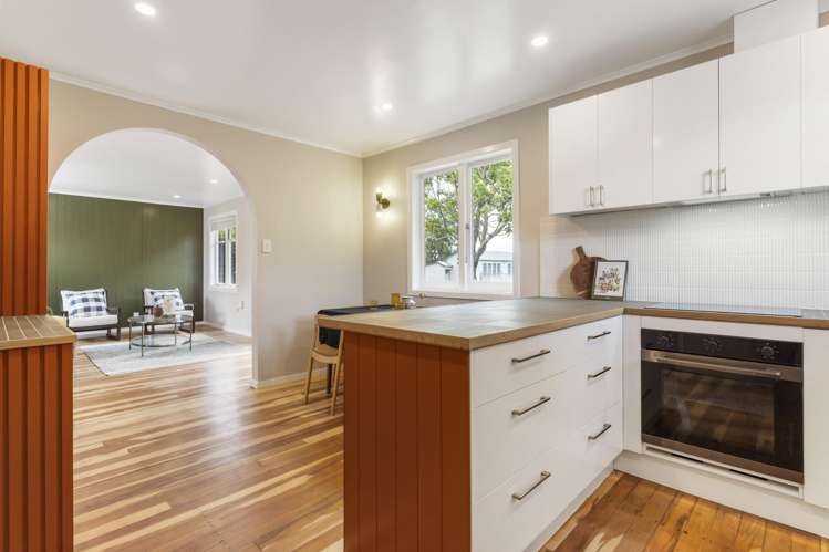 24d Clinton Avenue Te Atatu Peninsula_3