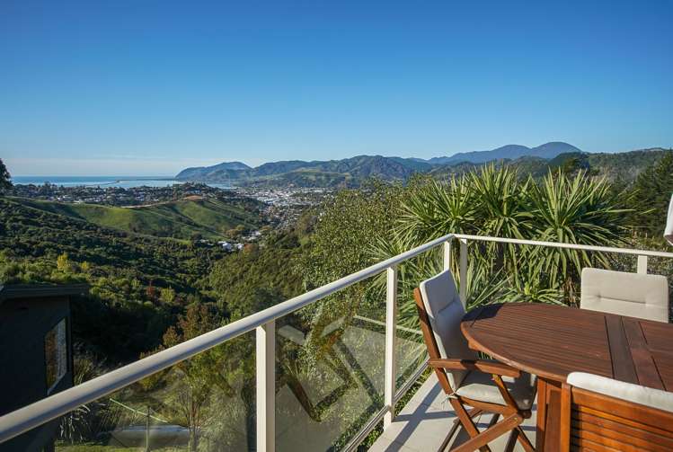 321 Princes Drive Britannia Heights_24