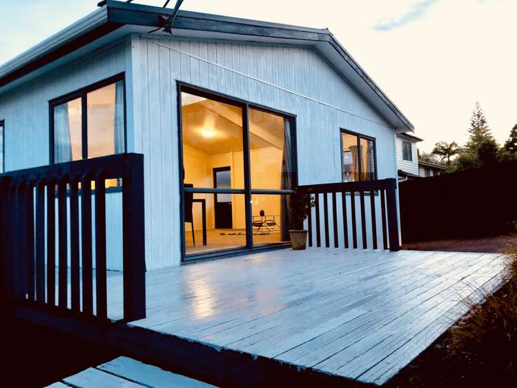 63c Glenview Road Glen Eden_1