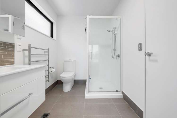 10 Whakaora Lane Flat Bush_15