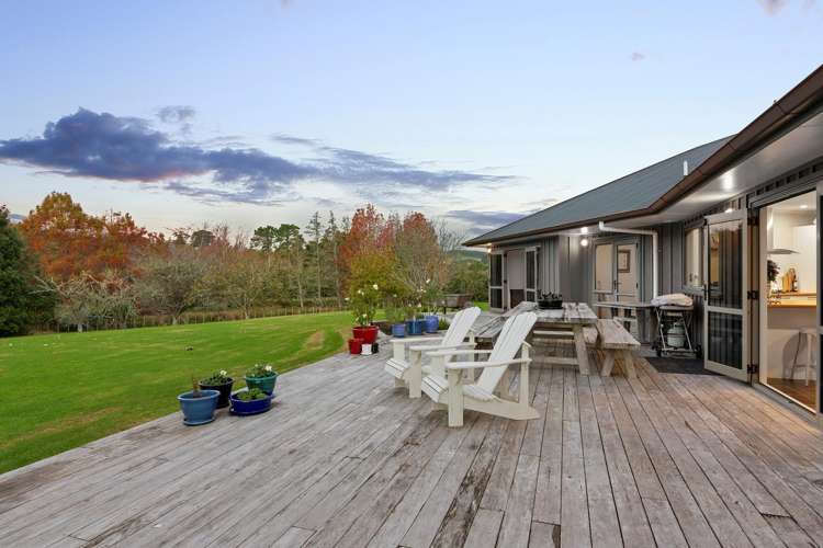 19 Valley Road Waitoki_12