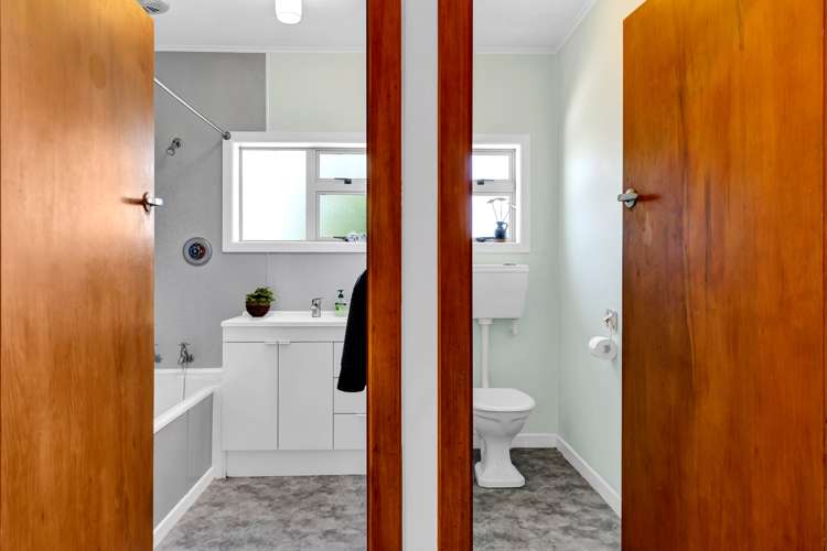 10 York Crescent Westown_15