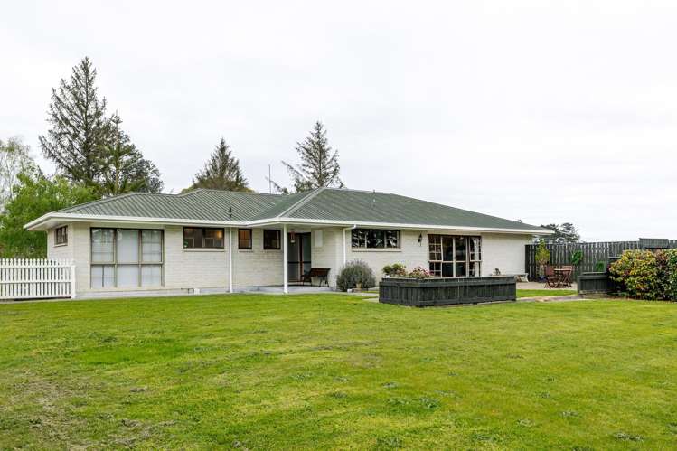 355 Rangiotu Road Himatangi_17