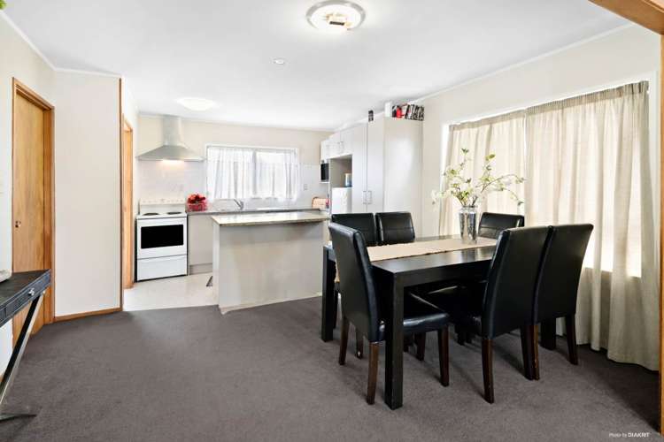 66 Hutchinsons Road Bucklands Beach_29