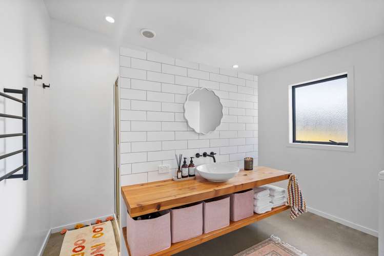 2 Tuturu View Ruakaka_13