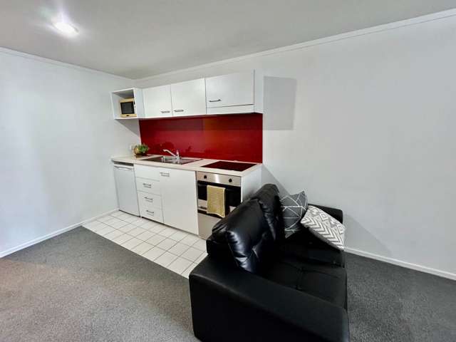 8B/8 Bankside Street City Centre_1