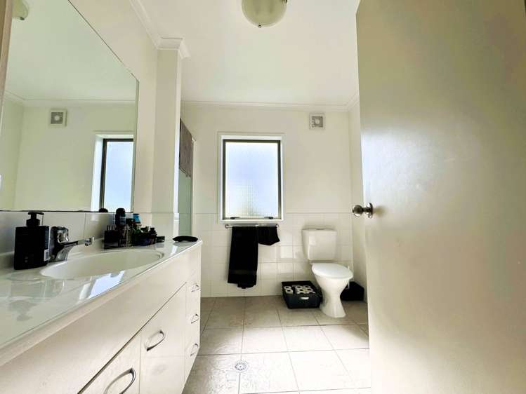 170/172 McLeod Road Te Atatu South_6