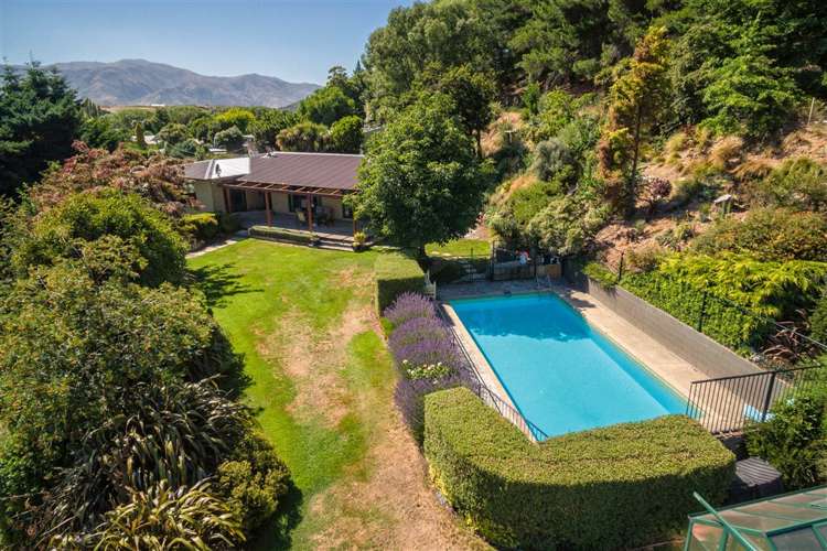 36 Reid Avenue Luggate_17