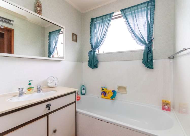 4 Sarjant Place Paeroa_9