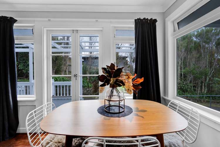 106 Seaview Road Westown_9