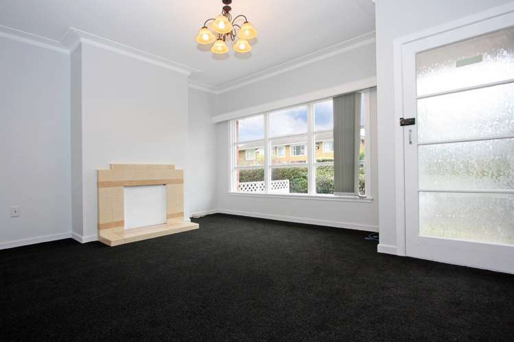 1b Eaton Road Hillsborough_3