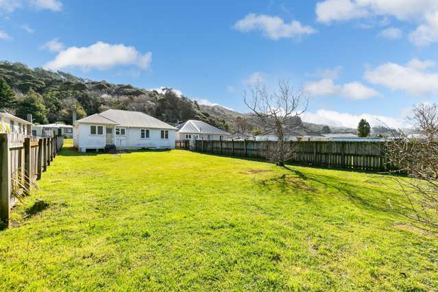 172 Wellington Road Wainuiomata_3