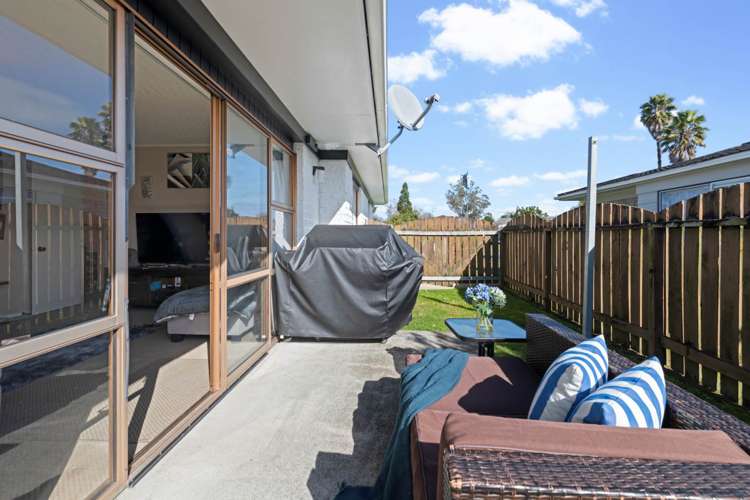 2/1 Glengowan Place Conifer Grove_6