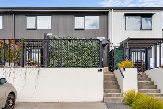 11 Ofanoa Lane Mount Roskill_4