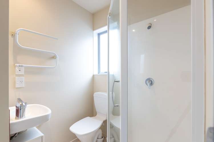 8/443 Hereford Street Linwood_8