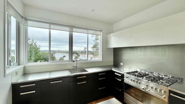 77 James Paige Lane Riverhead_7