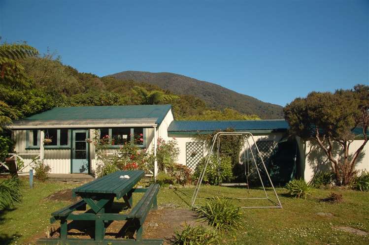 Endeavour Inlet Marlborough_16