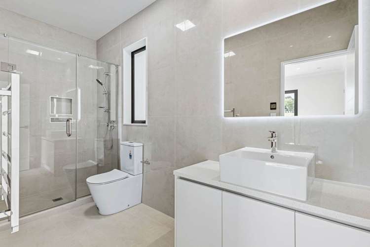 60 & 77 Rongoa Maori Way Pukekohe_18